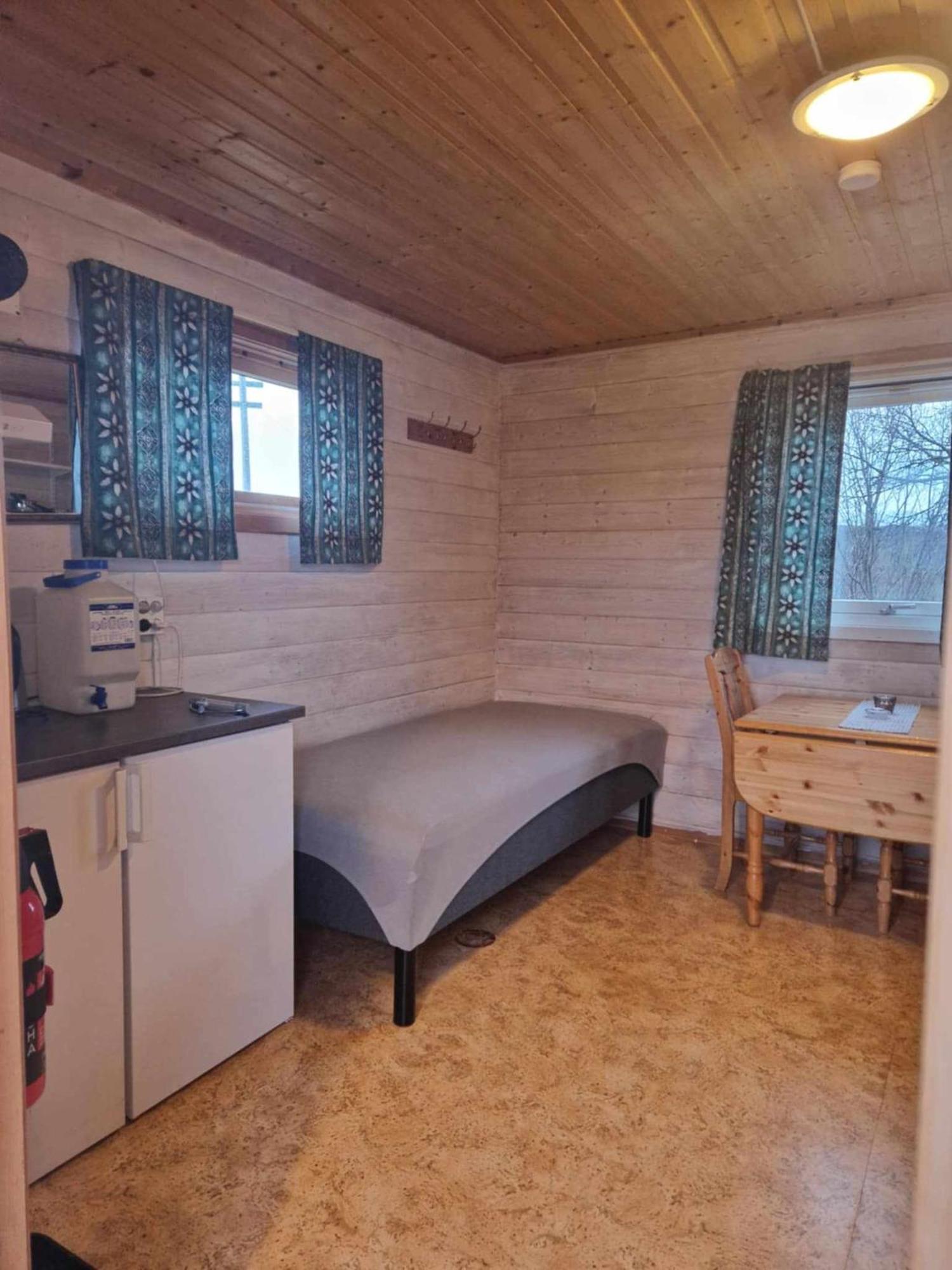 Bungalaven Lodge As Borselv ภายนอก รูปภาพ